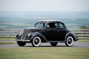 Ford V8 Deluxe Coupe 1937 года
